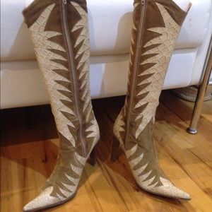 Passion leather and suede boots